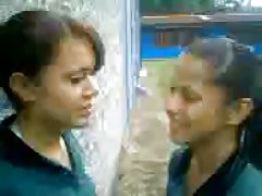 2 پخش راحت فیلم سوپر lil دومینیکن, سگ ماده